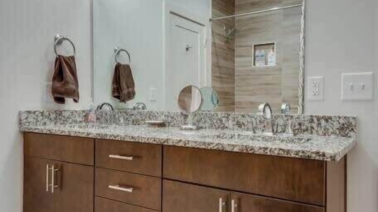Photo of Bathroom in Hadley - Washington