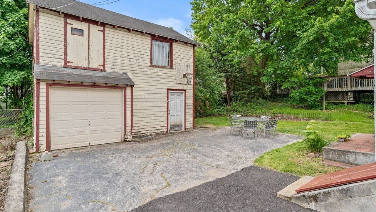 Photo of Outdoor in Bala-Cynwyd