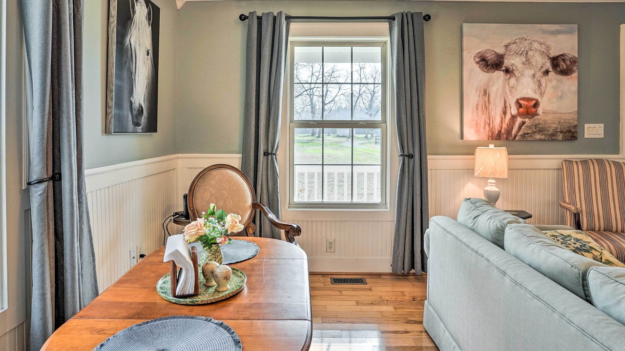 Photo of Livingroom in Loretto