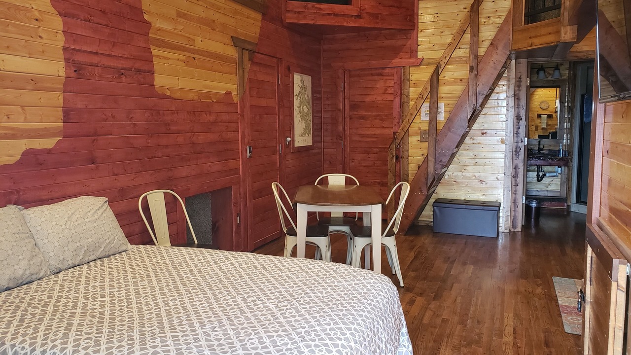 Photo of Bedroom in Canyon