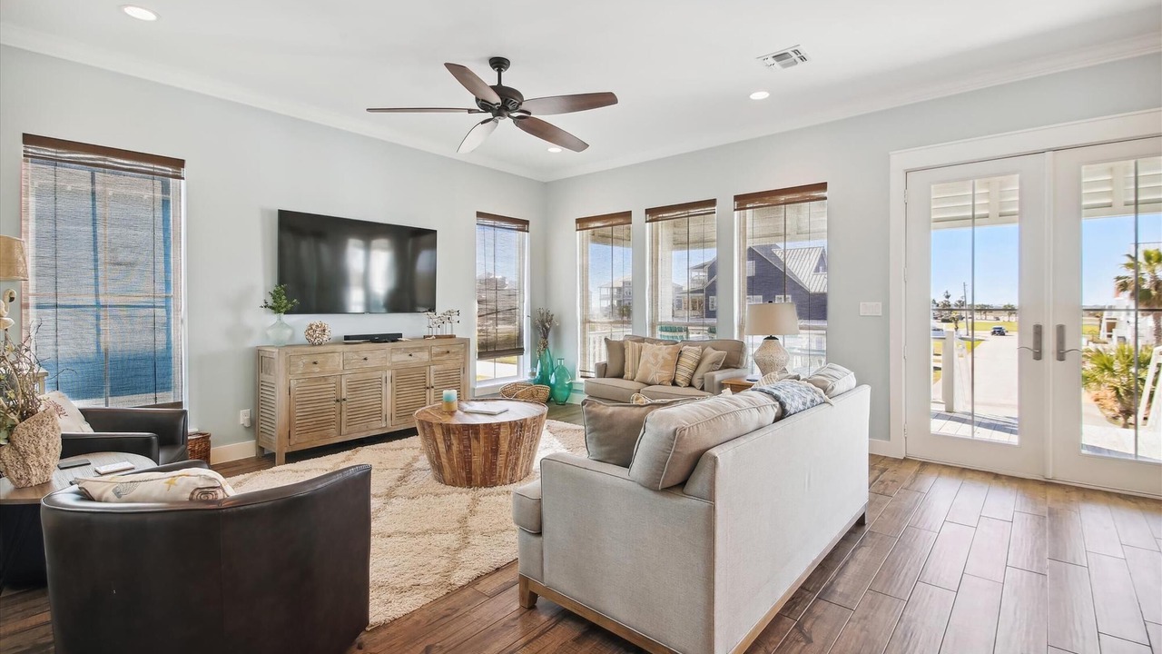 Photo of Bedroom in Beachside Village
