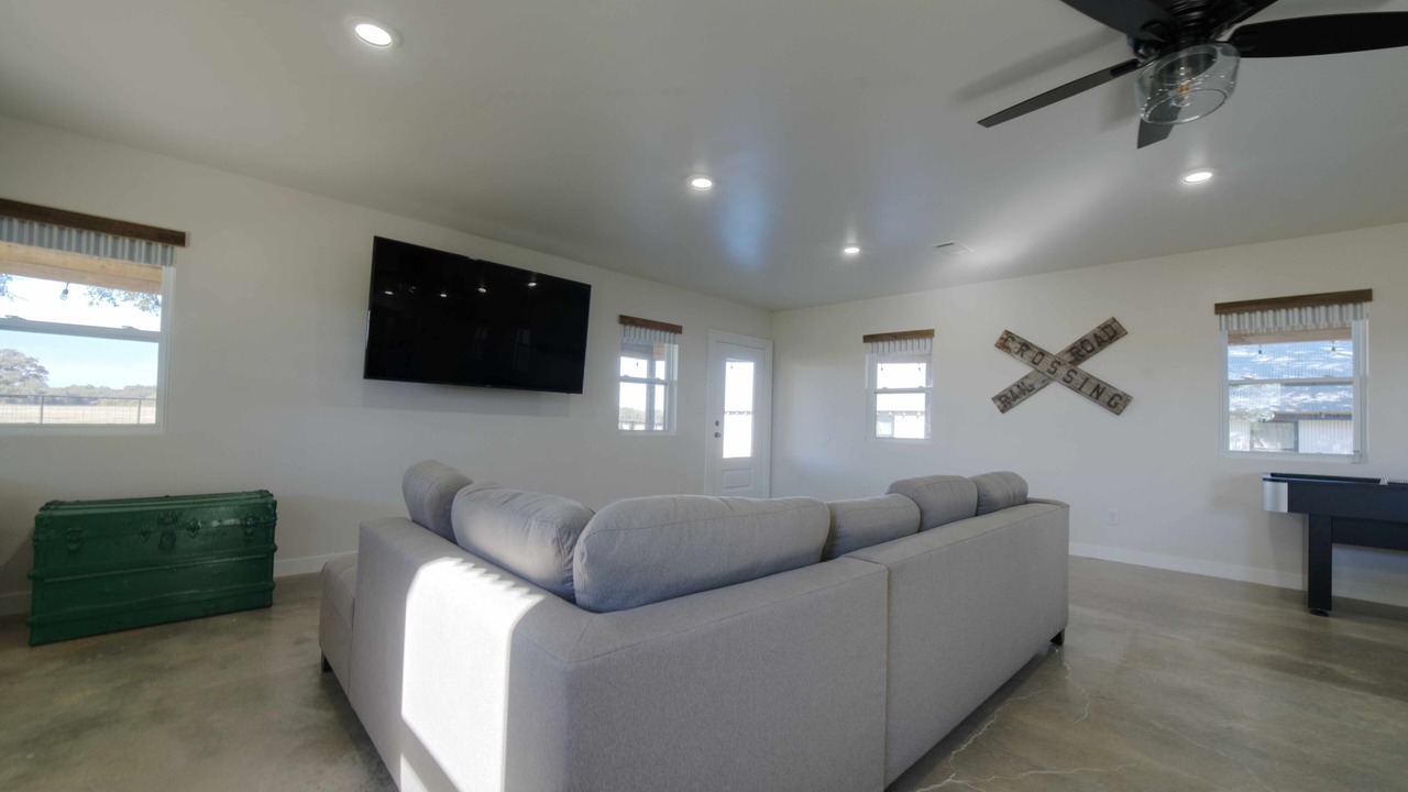 Photo of Livingroom in Canton