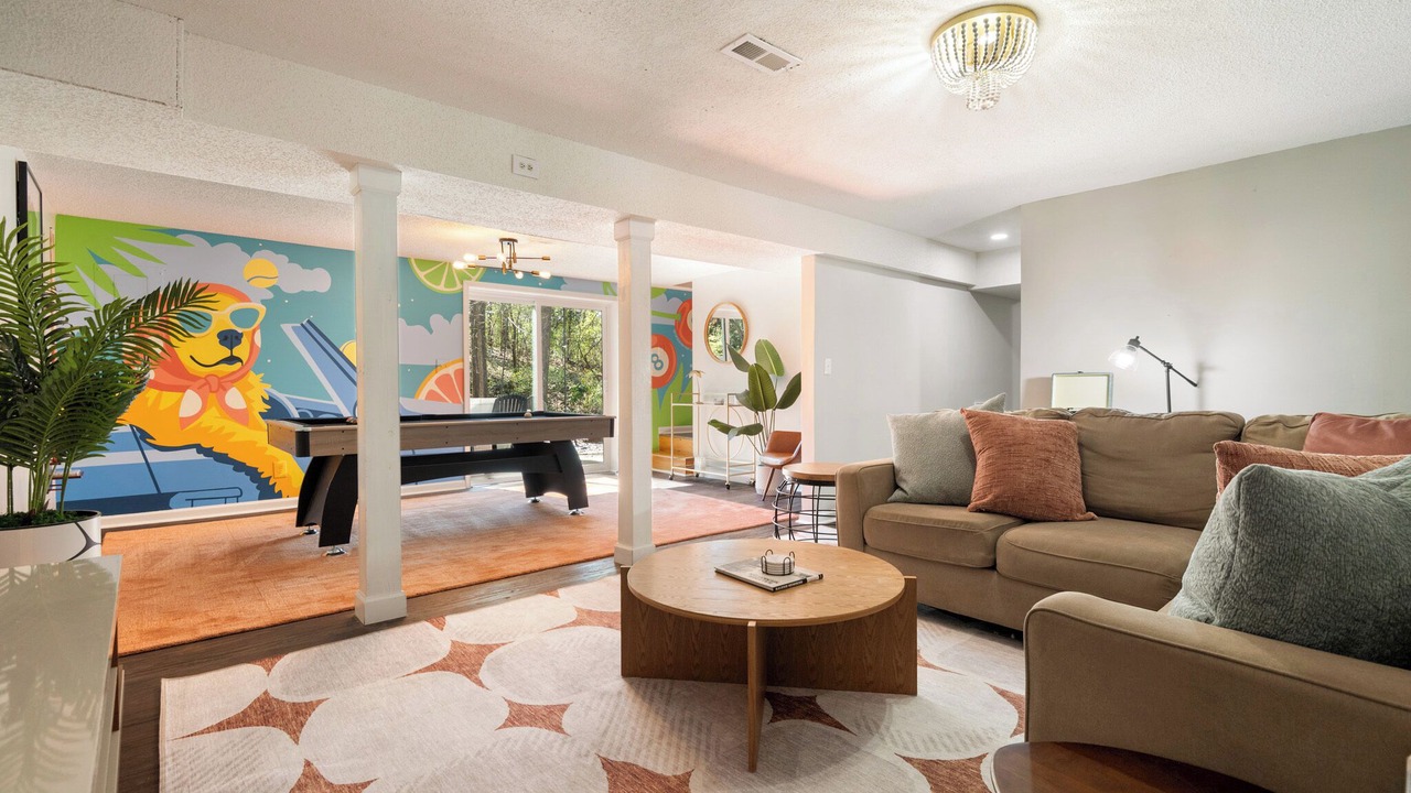 Photo of Livingroom in Southeast Raleigh
