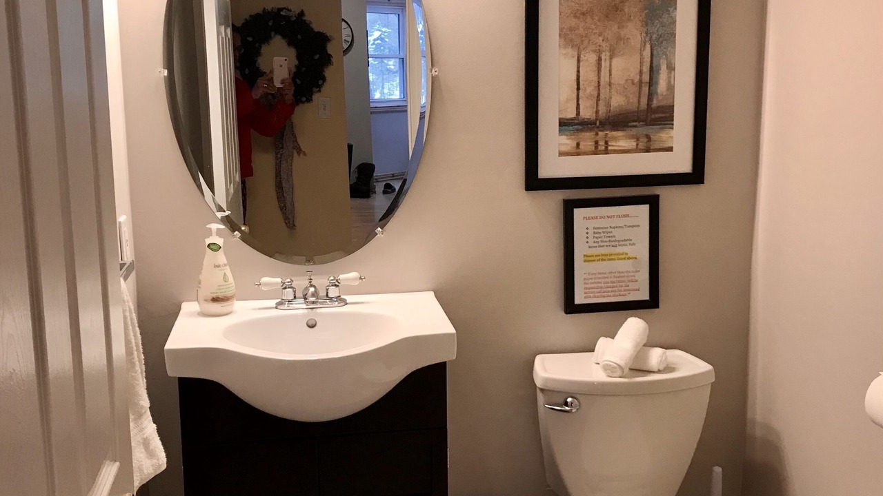 Photo of Bedroom in Lake of Bays