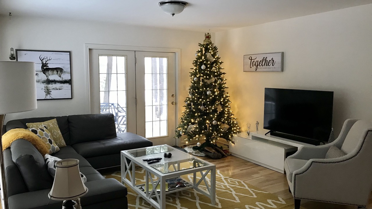 Photo of Bedroom in Lake of Bays
