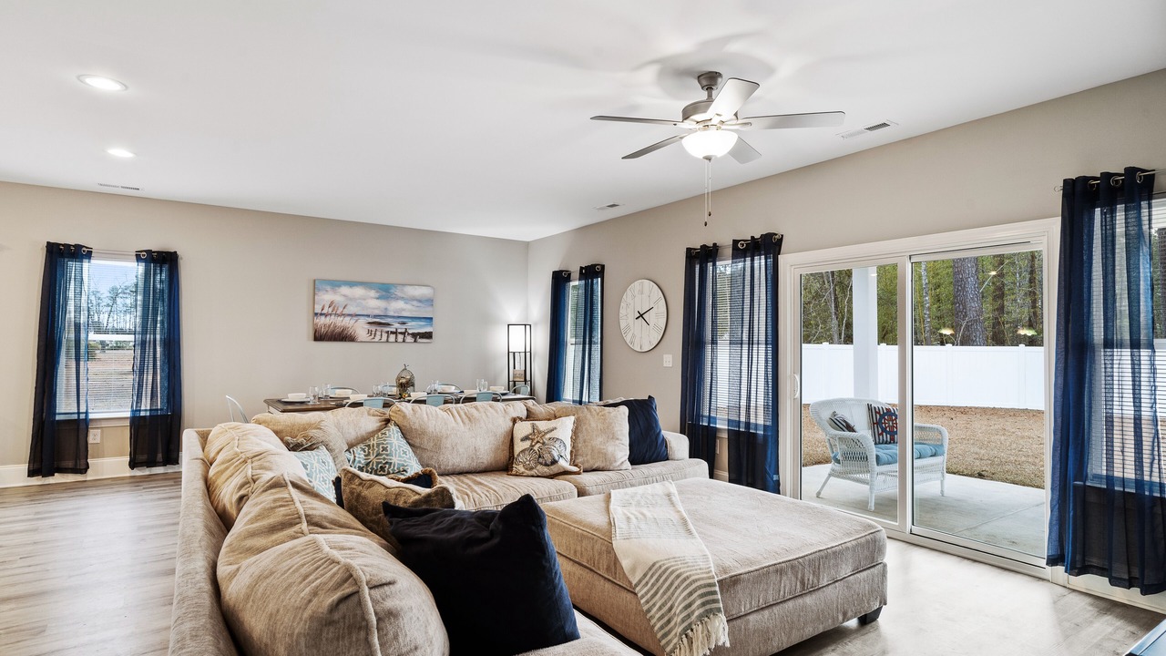 Photo of Livingroom in Little River