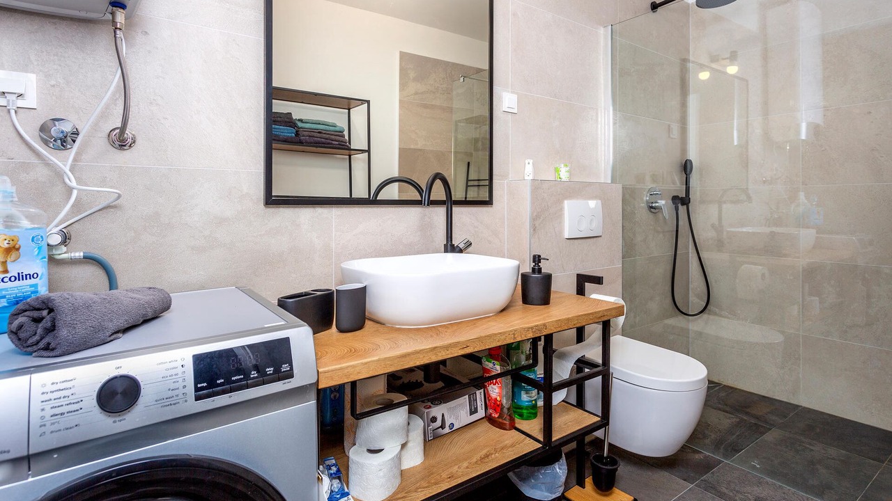 Photo of Bathroom in Omisalj