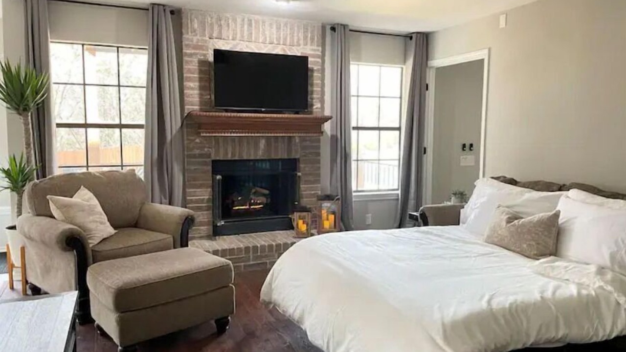 Photo of Livingroom in North Buttercup Creek