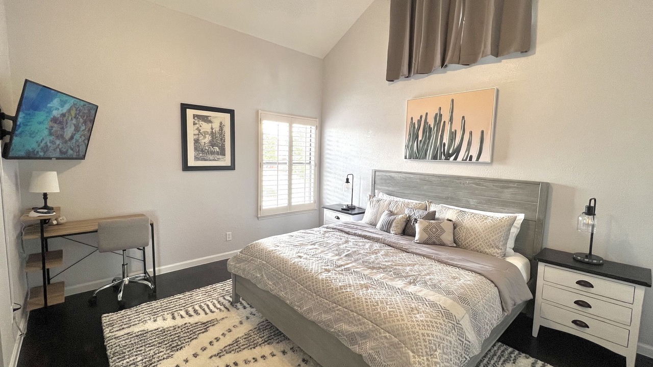 Photo of Bedroom in Biggs Field