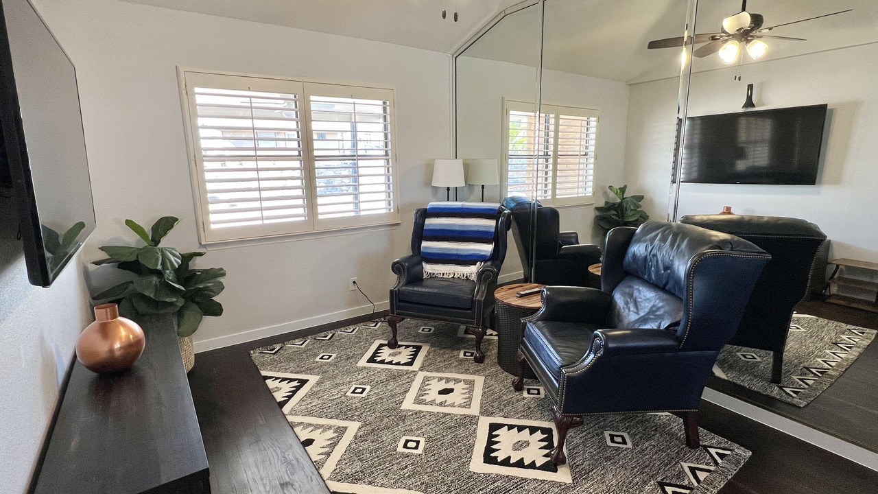 Photo of Livingroom in Biggs Field