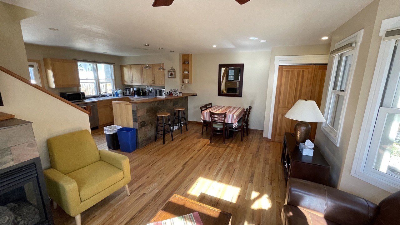 Photo of Livingroom in Lower Arapahoe