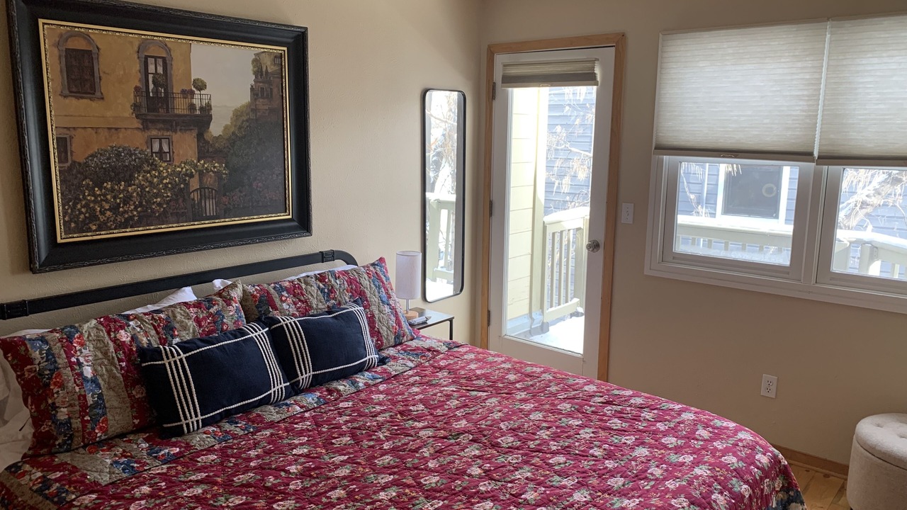 Photo of Bedroom in Lower Arapahoe