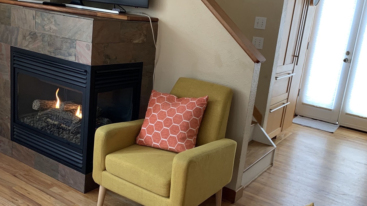 Photo of Livingroom in Lower Arapahoe