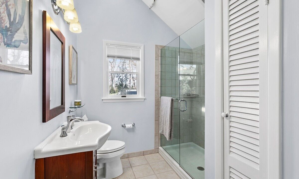 Photo of Bathroom in North Sea