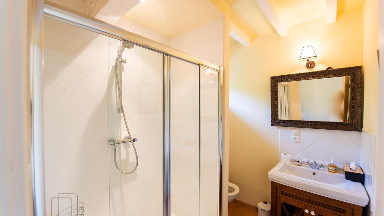 Photo of Bathroom in Marquefave