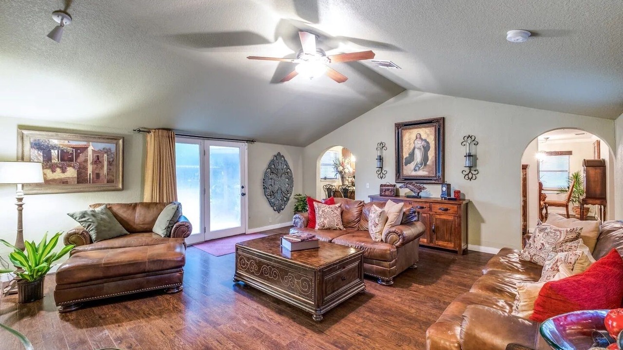 Photo of Livingroom in San Antonio
