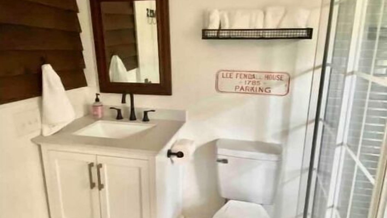 Photo of Bathroom in Goode