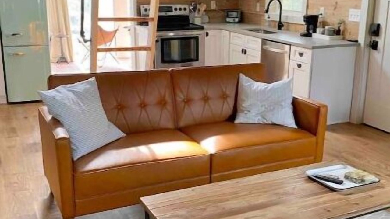 Photo of Livingroom in Goode