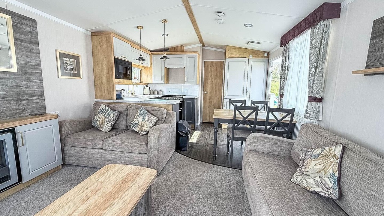 Photo of Livingroom in Hopton