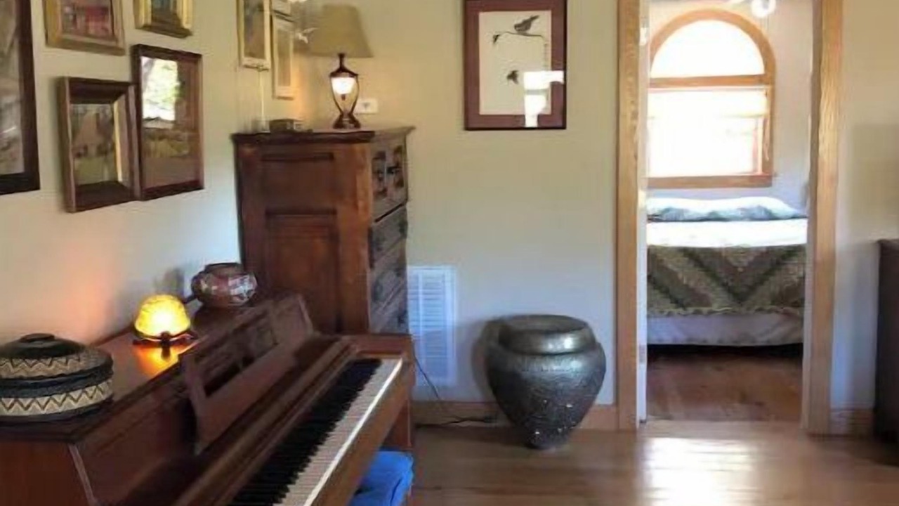 Photo of Livingroom in Jasper