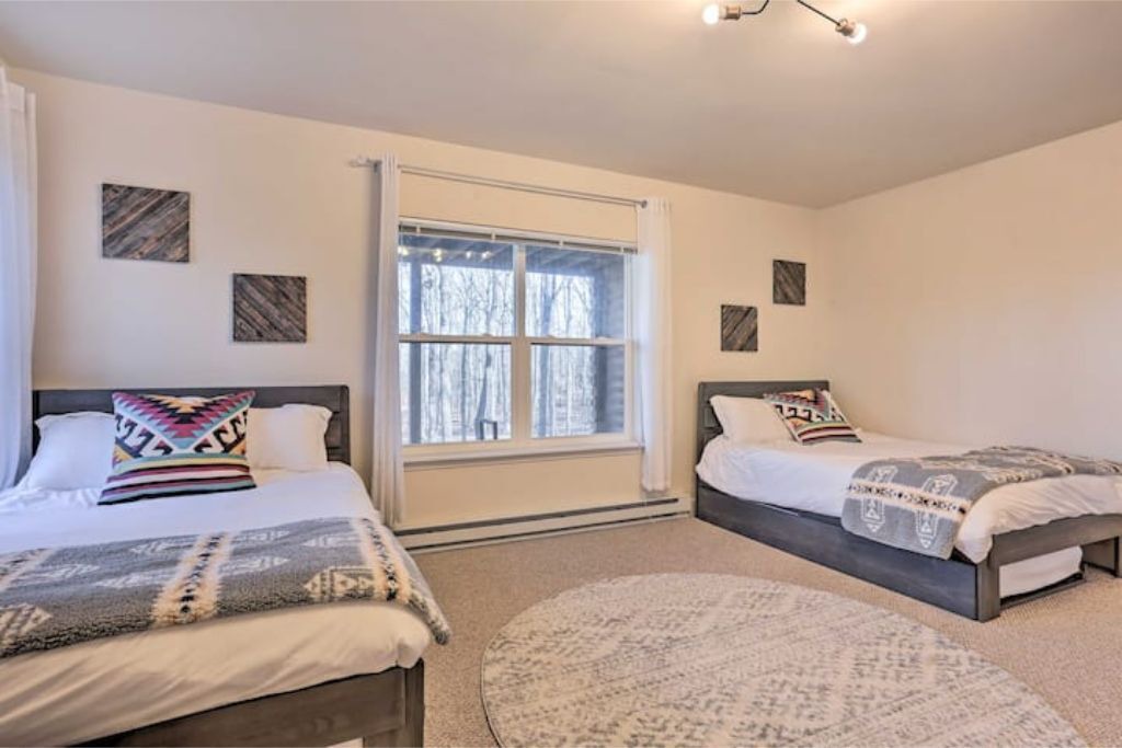 Photo of Bedroom in Rowland