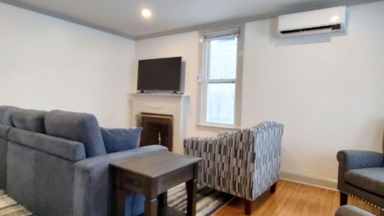 Photo of Livingroom in Pittsfield