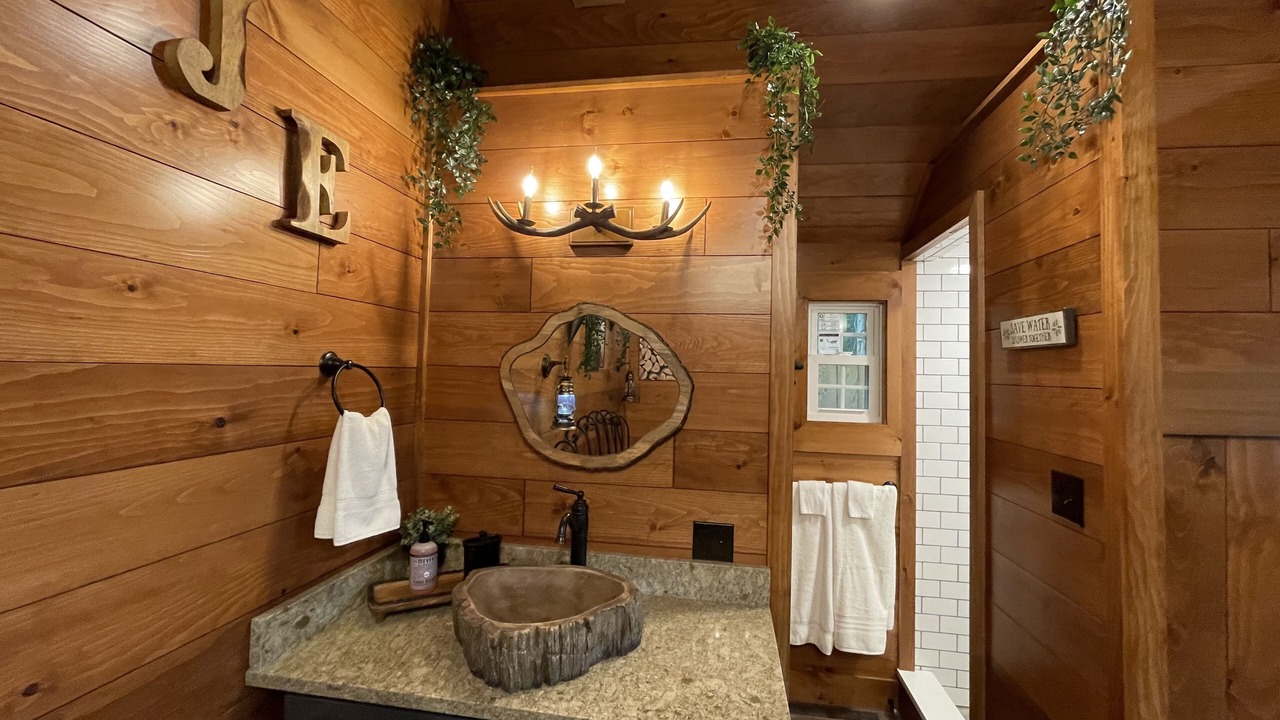 Photo of Bathroom in Town of Webb