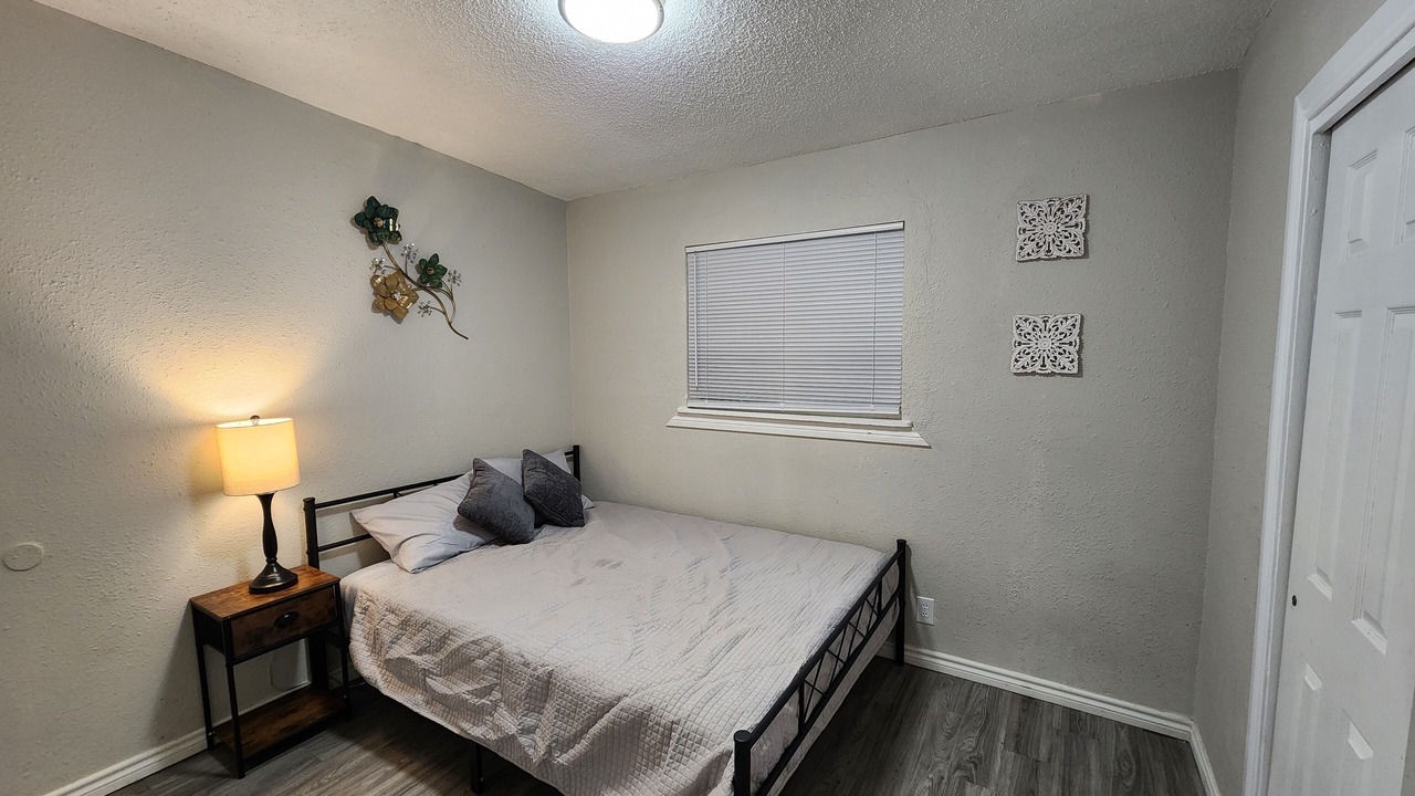 Photo of Bedroom in Biggs Field