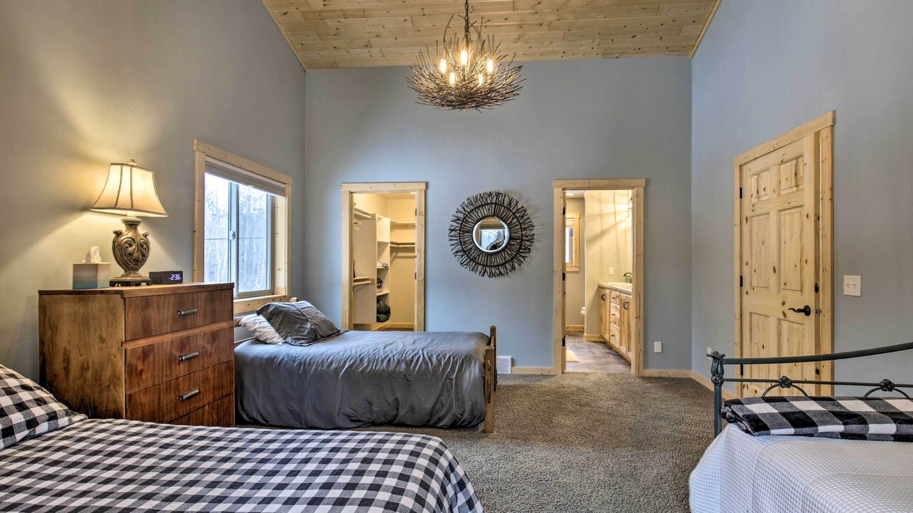 Photo of Bedroom in Iron River