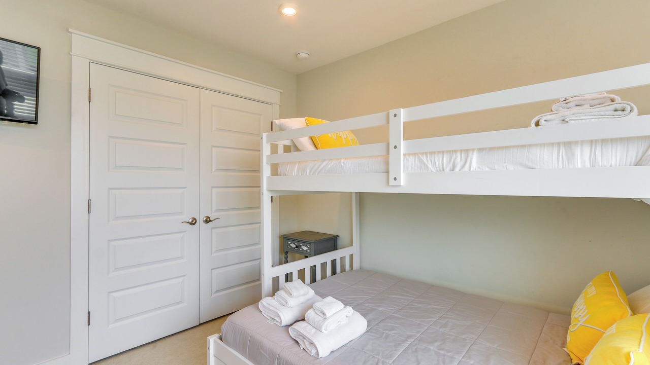 Photo of Bedroom in Palmetto Dunes