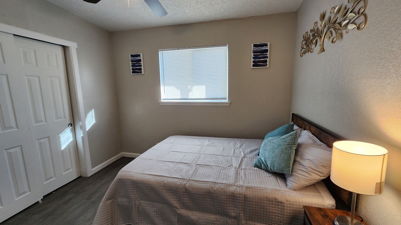 Photo of Bedroom in Biggs Field