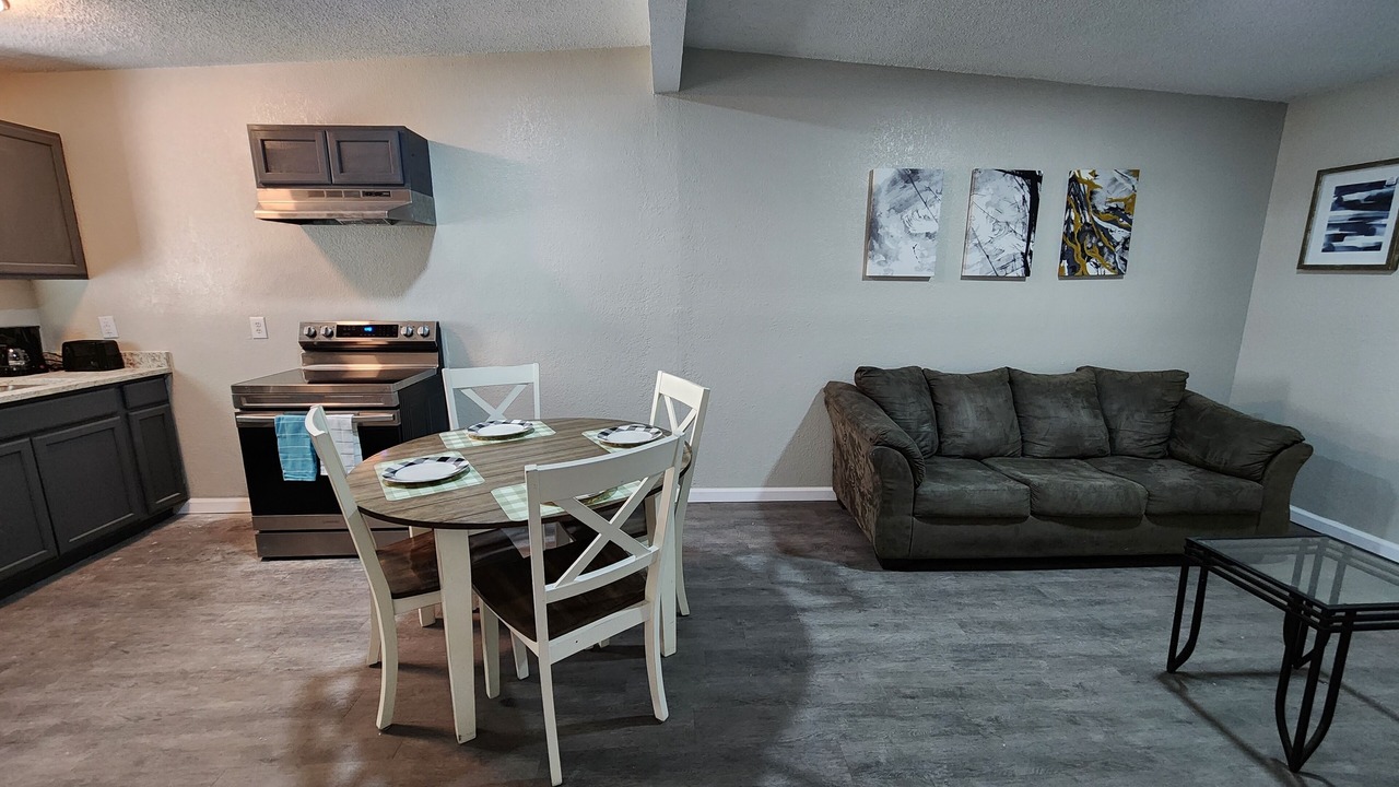Photo of Livingroom in Biggs Field
