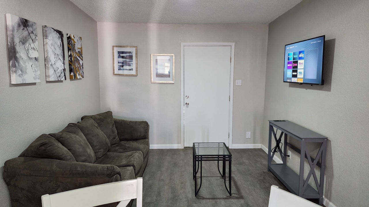 Photo of Livingroom in Biggs Field