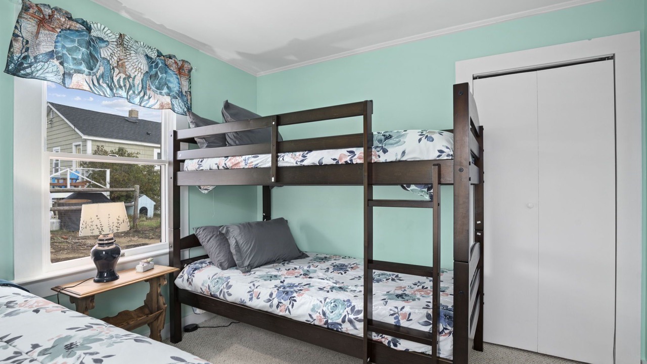 Photo of Bedroom in Newburyport