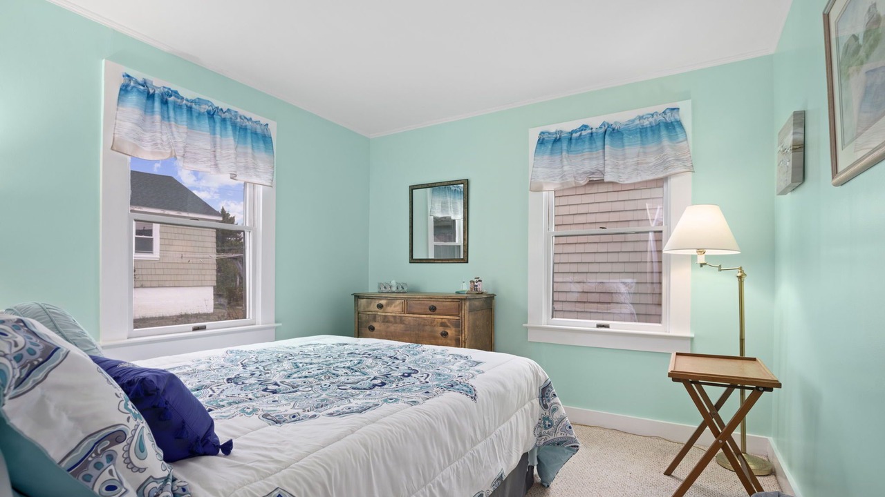Photo of Bedroom in Newburyport