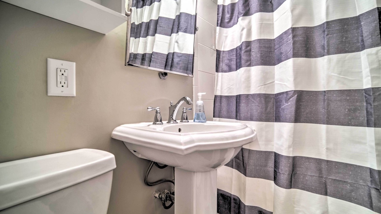 Photo of Bathroom in Port Royal