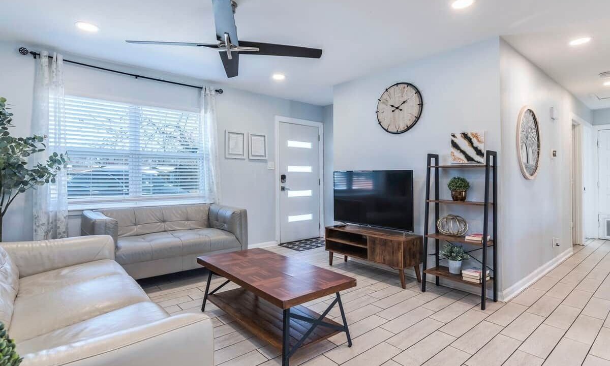 Photo of Livingroom in Highland