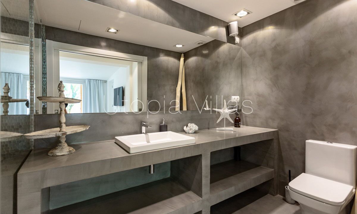Photo of Bathroom in Passeig Maritim