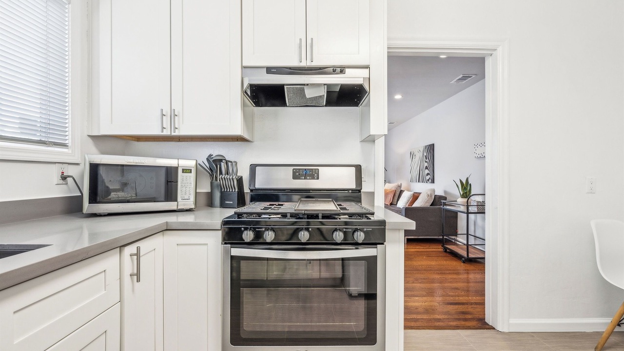 Photo of Kitchen in Burlingame Terrace