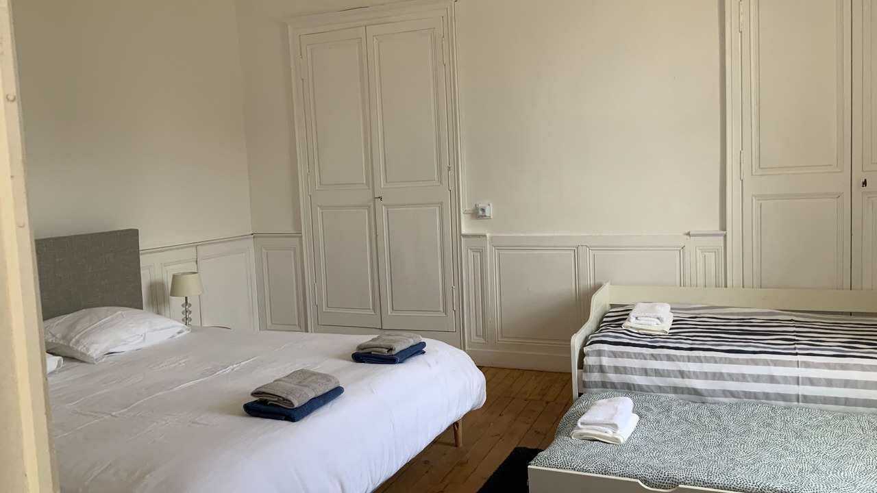 Photo of Bedroom in Parce-sur-Sarthe