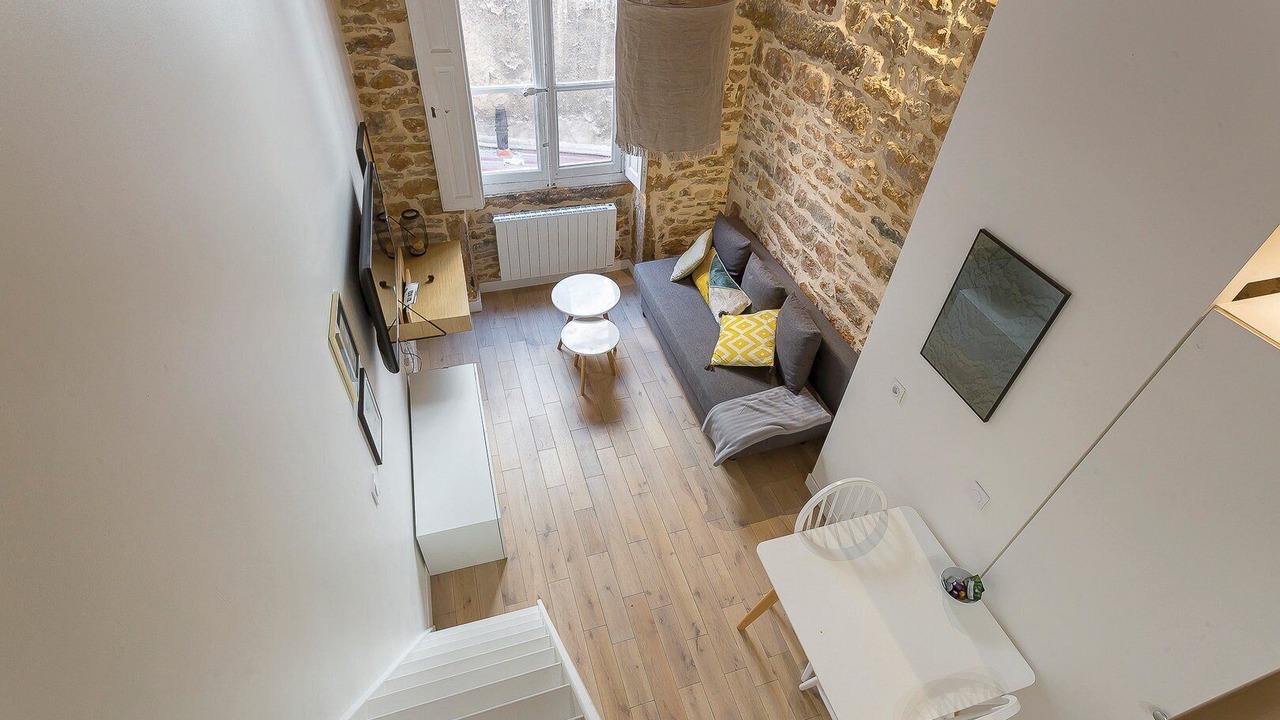 Photo of Livingroom in Carnot - Gailleton