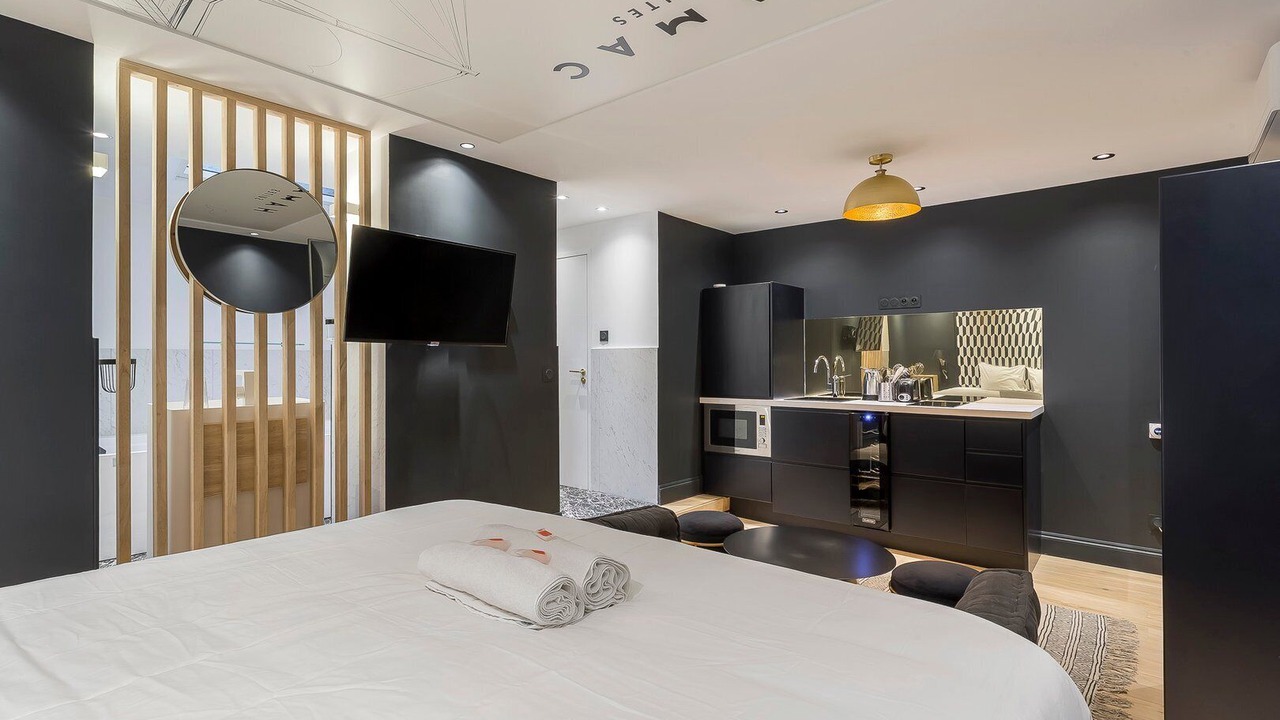 Photo of Bedroom in Carnot - Gailleton