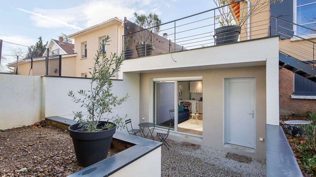 Photo of Patio Balcony in 5th Arrondissement