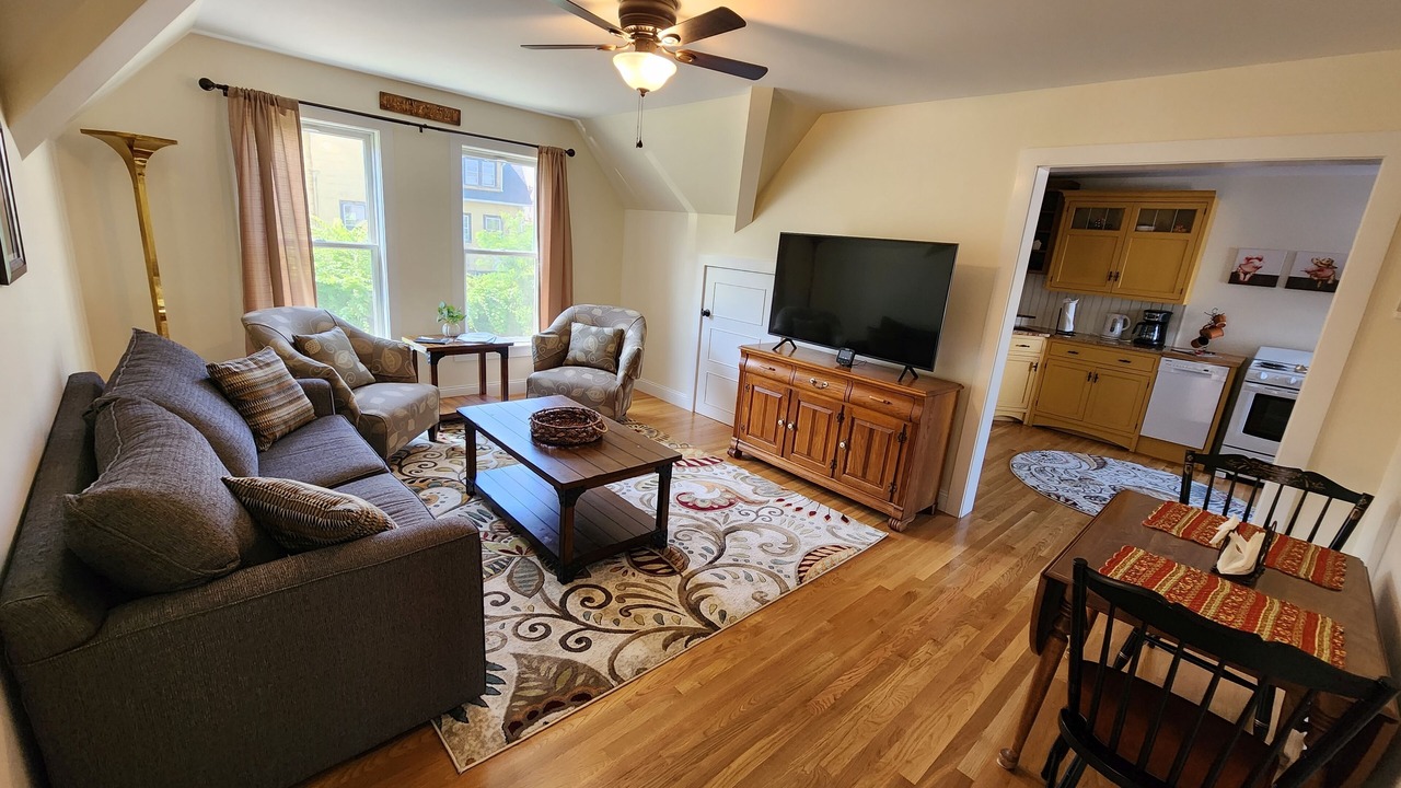 Photo of Livingroom in Collinsville