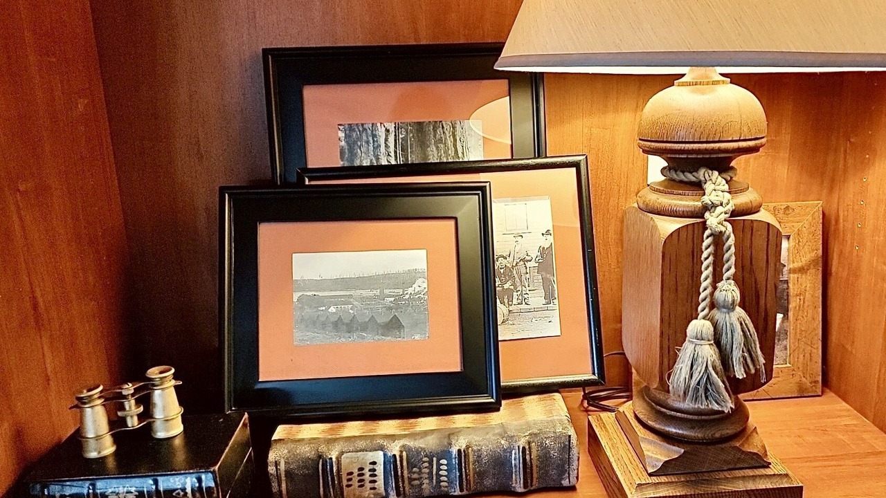 Photo of Others in Rollingbay