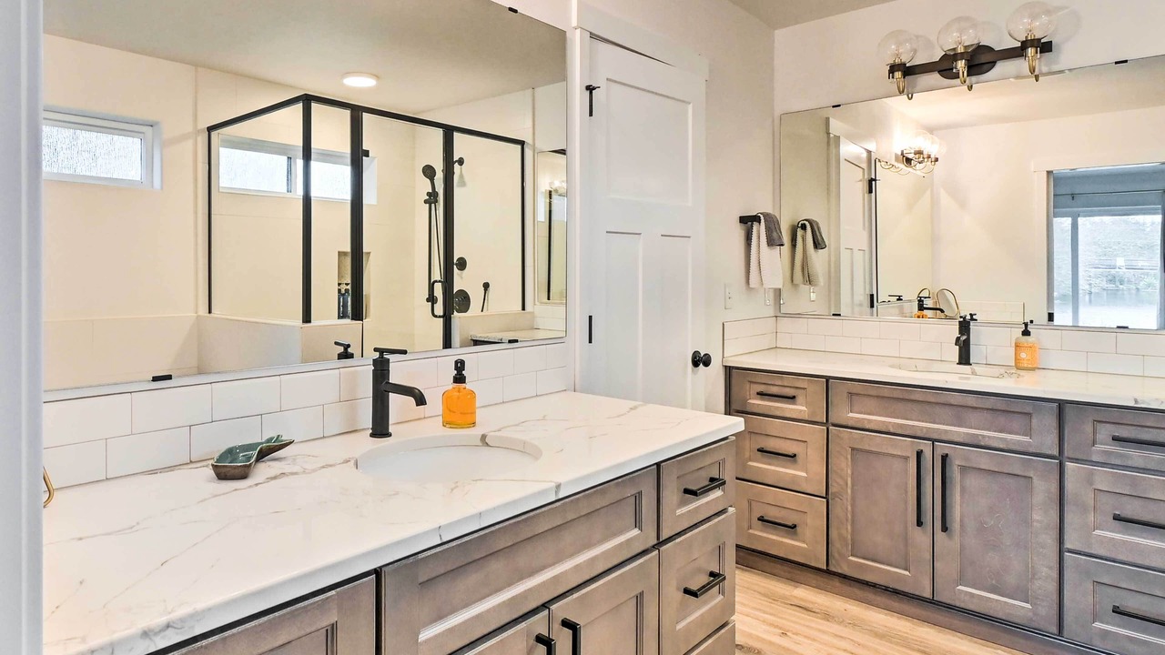 Photo of Bathroom in Ocean Shores