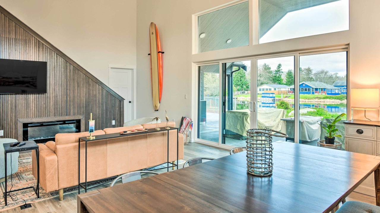 Photo of Livingroom in Ocean Shores
