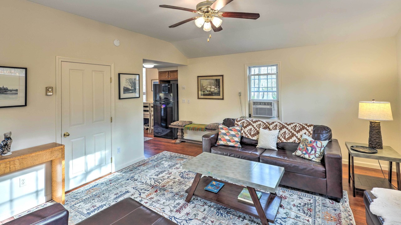 Photo of Livingroom in South Britain