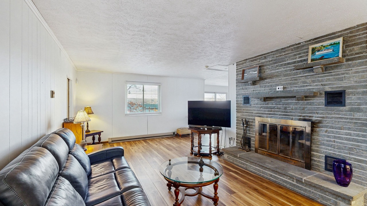 Photo of Livingroom in Rushville