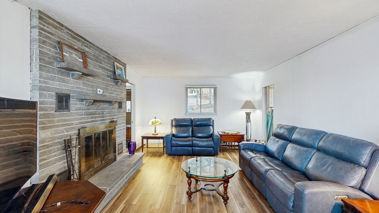 Photo of Livingroom in Rushville